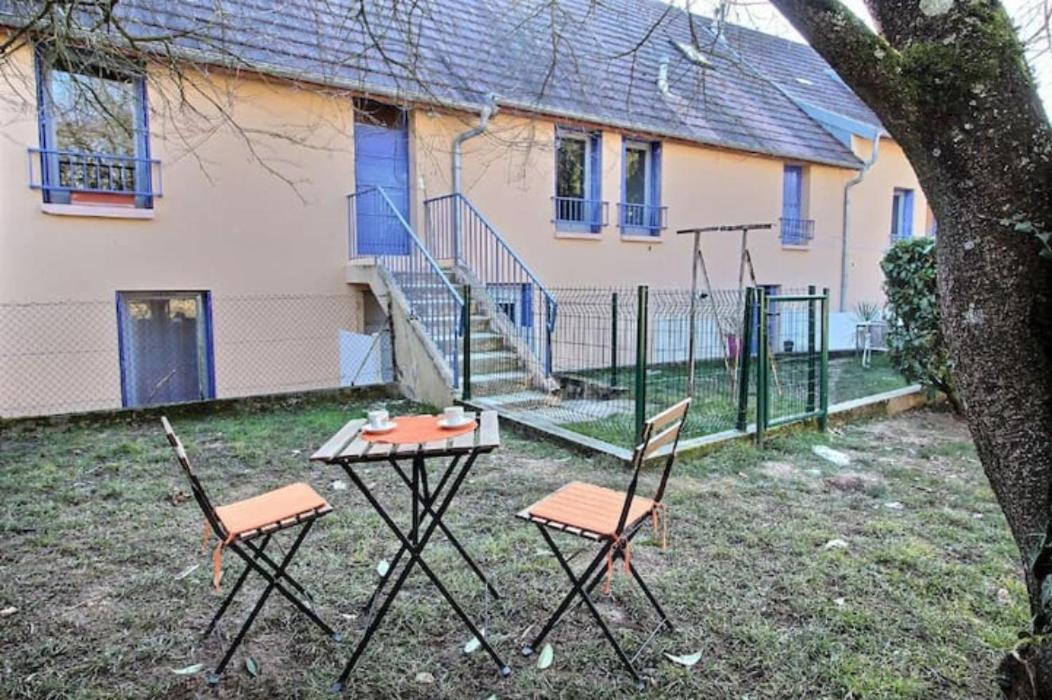 Collegiale Proche Centre Ville Home-One Dole Dış mekan fotoğraf