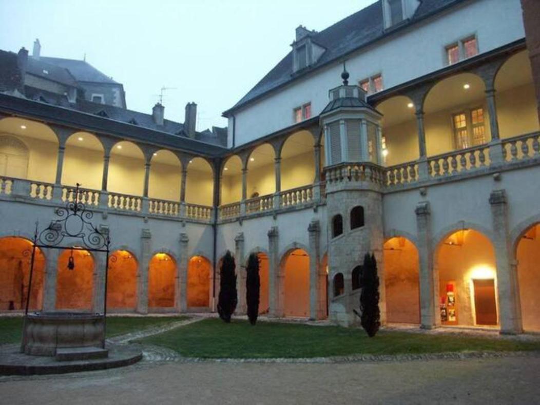 Collegiale Proche Centre Ville Home-One Dole Dış mekan fotoğraf